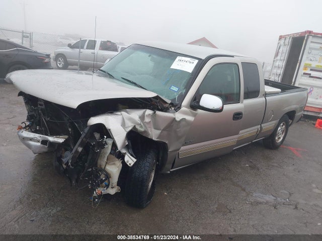 2002 CHEVROLET SILVERADO 1500 LS VIN: 2GCEC19V821116720