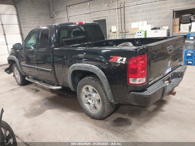 2011 GMC SIERRA 1500 SLE VIN: 1GTR2VE35BZ326716