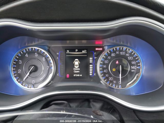 1C3CCCAB9GN121942 Chrysler 200 Limited