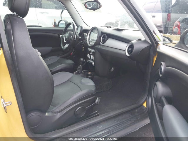 2007 MINI COOPER WMWMF33597TT56218 Photo 4