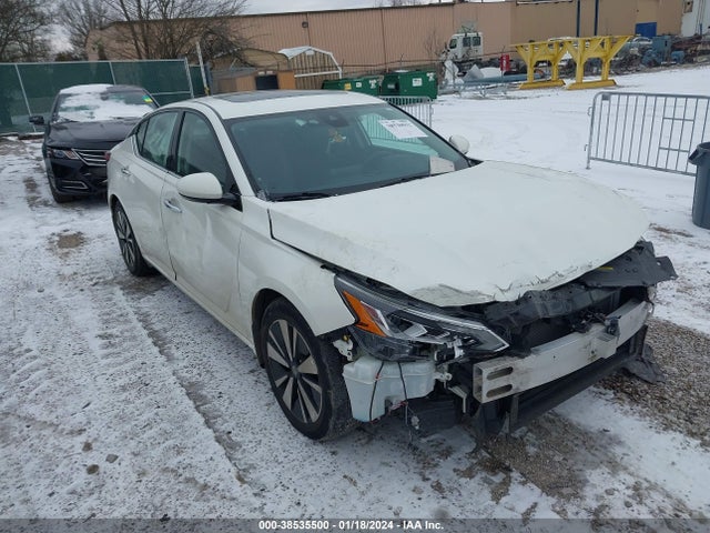 2019 1N4BL4DV5KC114564 main image