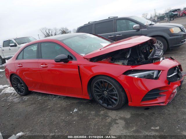 WDD3G4FB9KW017653 Mercedes-Benz A 220 4matic