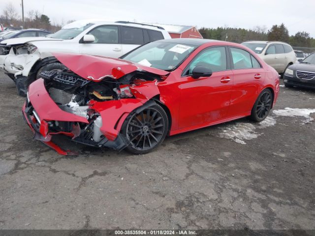 WDD3G4FB9KW017653 Mercedes-Benz A 220 4matic