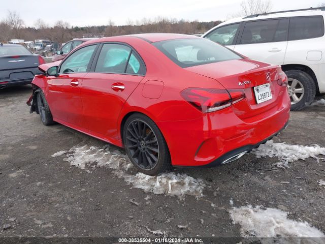 WDD3G4FB9KW017653 Mercedes-Benz A 220 4matic