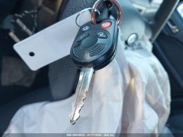2010 FORD FUSION SE VIN: 3FAHP0HA8AR380529
