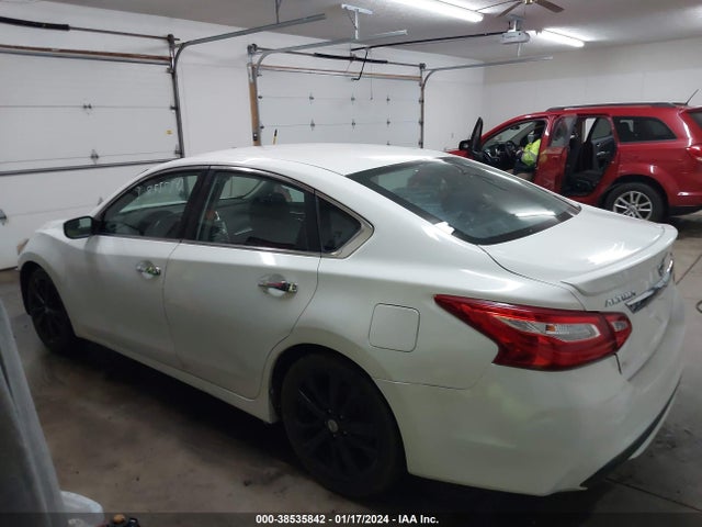 2016 NISSAN ALTIMA 2.5 SR VIN: 1N4AL3AP5GC147163