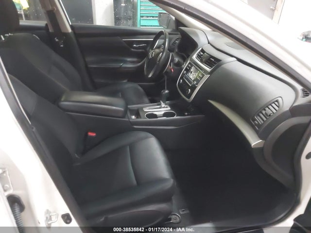 2016 NISSAN ALTIMA 2.5 SR VIN: 1N4AL3AP5GC147163