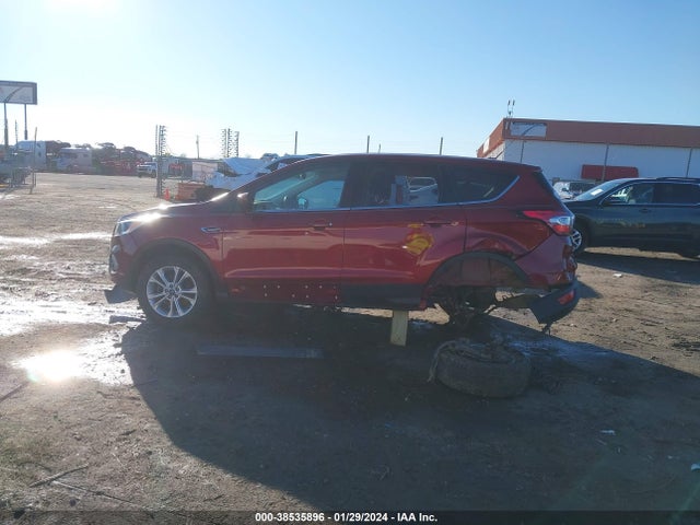 2017 FORD ESCAPE SE VIN: 1FMCU0GD6HUC24061