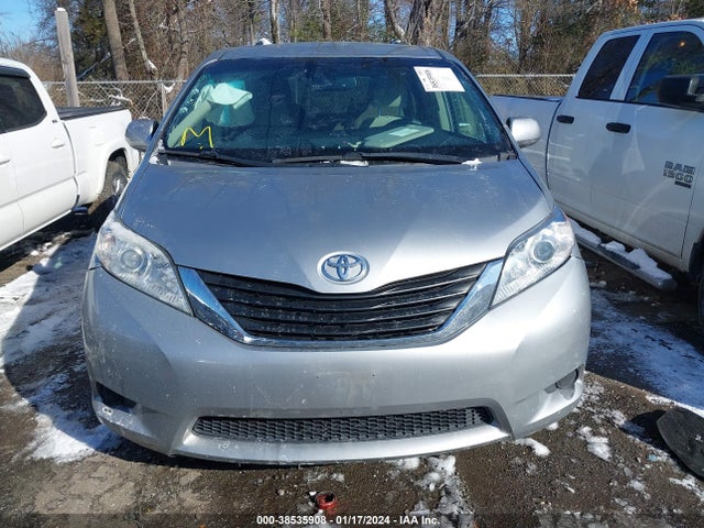 Toyota Sienna Le 8 Passenger 2016 5TDKK3DC8GS754988 Image 12