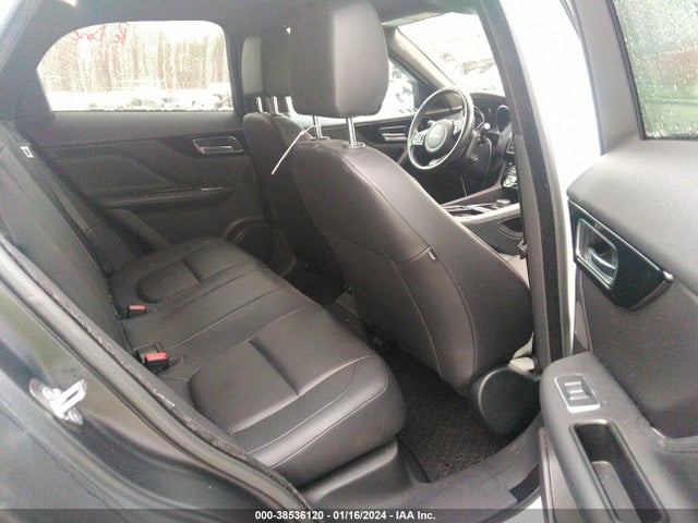 2018 JAGUAR F-PACE SADCJ2FX4JA281777 Photo 7