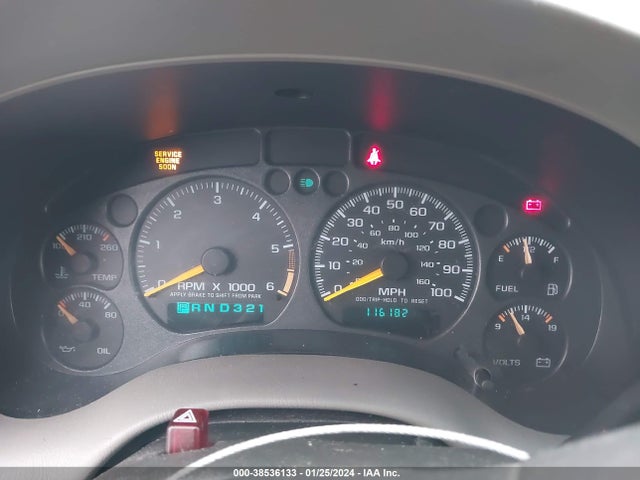 2001 CHEVROLET S-10 LS VIN: 1GCCS19W818158433
