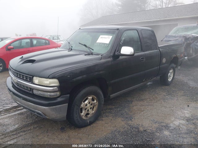 2000 CHEVROLET SILVERADO 1500 LS VIN: 1GCEK19T1YE390401