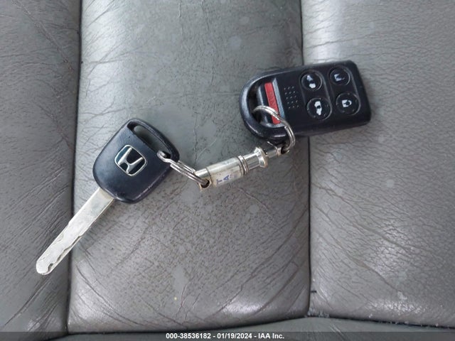 2005 HONDA ODYSSEY EX-L VIN: 5FNRL38755B130219