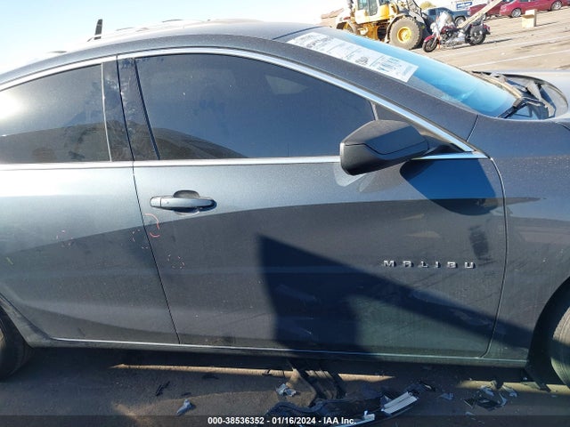 Chevrolet Malibu 1fl 2019 1G1ZC5ST8KF170084 Image 14