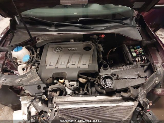 1VWBN7A38EC055925 Volkswagen Passat 2.0l Tdi Se