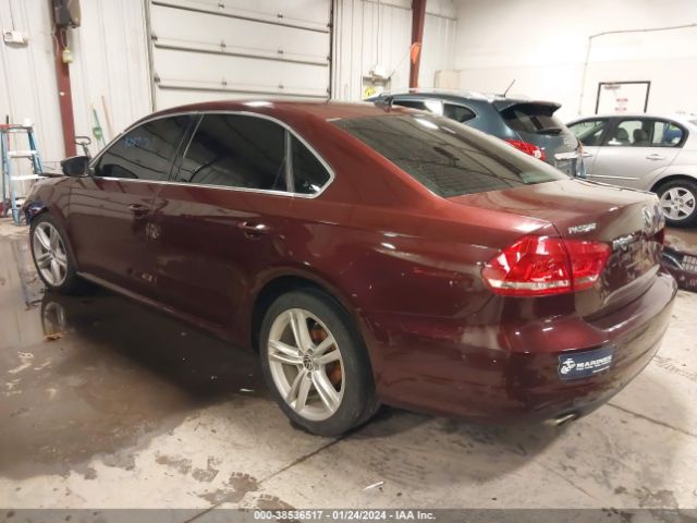 1VWBN7A38EC055925 Volkswagen Passat 2.0l Tdi Se