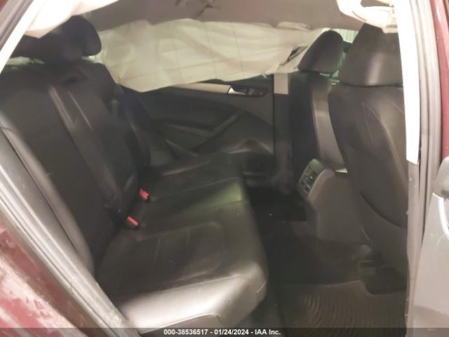 1VWBN7A38EC055925 Volkswagen Passat 2.0l Tdi Se