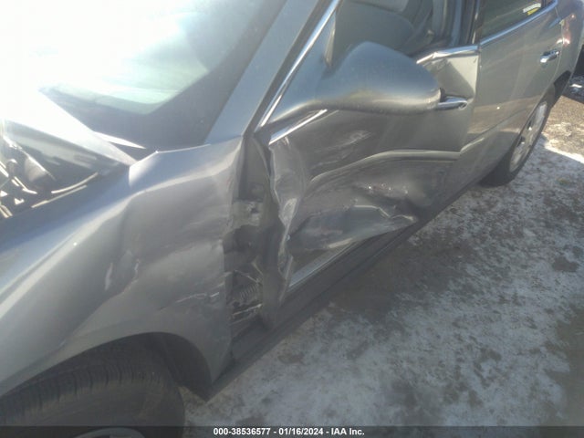 2007 BUICK LACROSSE CX VIN: 2G4WC552871194280