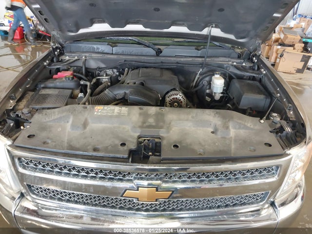 2013 CHEVROLET SILVERADO 1500 LT VIN: 3GCPCSE01DG200185