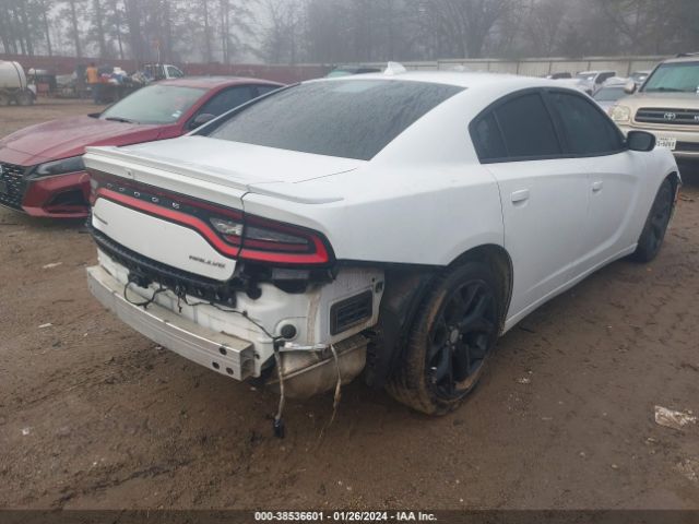 2C3CDXHGXFH753944 Dodge Charger Sxt