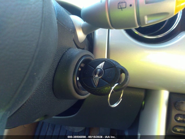 2005 MINI COOPER WMWRC33445TJ68371 Photo 10