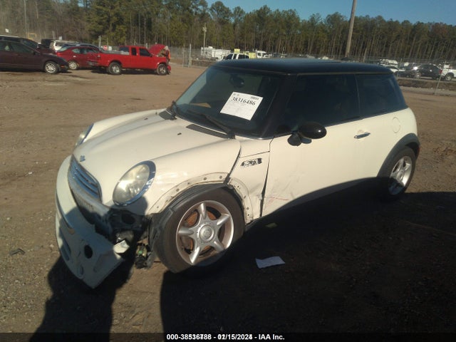 2005 MINI COOPER WMWRC33445TJ68371 Photo 1