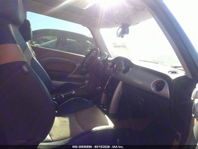 2005 MINI COOPER WMWRC33445TJ68371 Photo 4