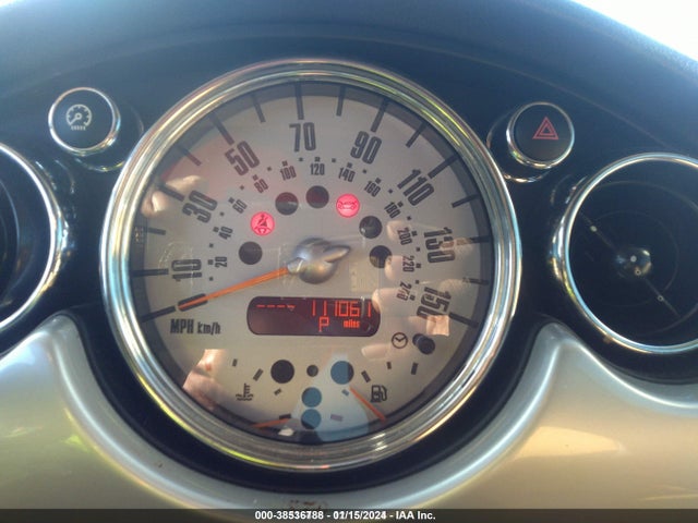 2005 MINI COOPER WMWRC33445TJ68371 Photo 6