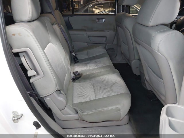 Honda PILOT LX 2015 5FNYF4H21FB009122 Image 8
