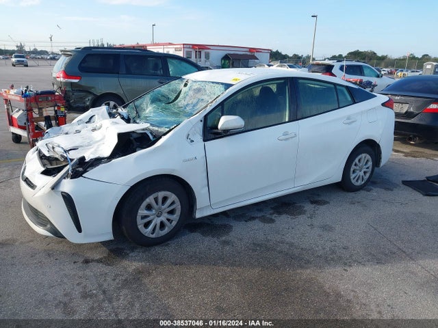 Toyota Prius Le 2020 JTDKARFU3L3110127 Image 2