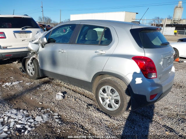 Chevrolet TRAX LS 2017 3GNCJKSB4HL232644 Image 3