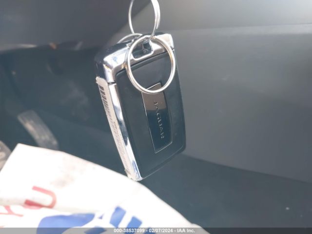 2021 JAGUAR E-PACE SADFP2FXXM1024185 Photo 10