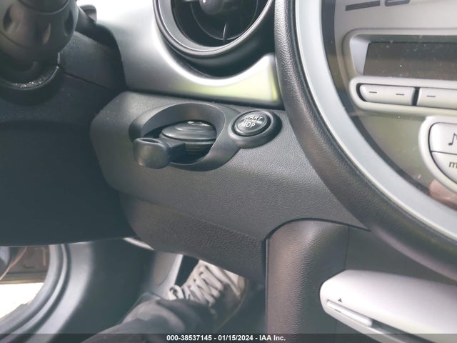 2010 MINI COOPER CLUBMAN WMWML3C51ATX37089 Photo 10
