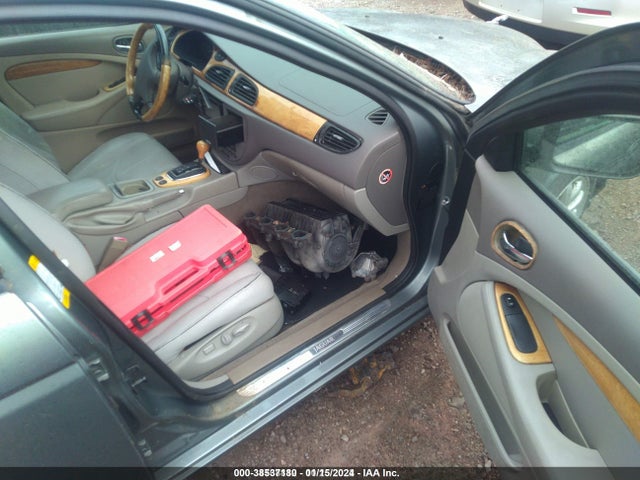 2002 JAGUAR S-TYPE SAJDA01P52GM40849 Photo 4