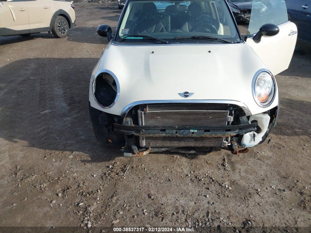 2013 MINI HARDTOP WMWSU3C56DT686374 Photo 5