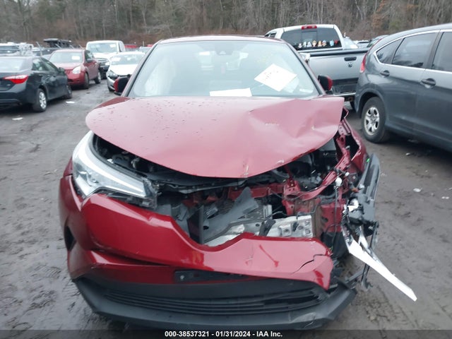 Toyota C-HR XLE 2019 NMTKHMBX9KR081758 Image 12