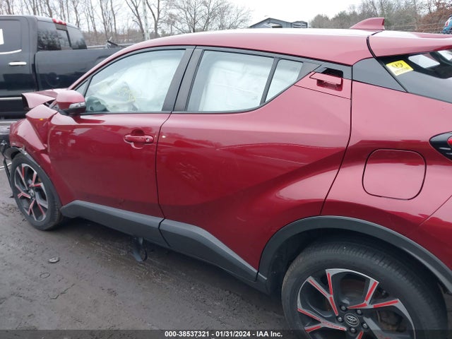 Toyota C-HR XLE 2019 NMTKHMBX9KR081758 Image 14
