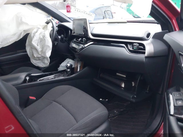 Toyota C-HR XLE 2019 NMTKHMBX9KR081758 Image 5