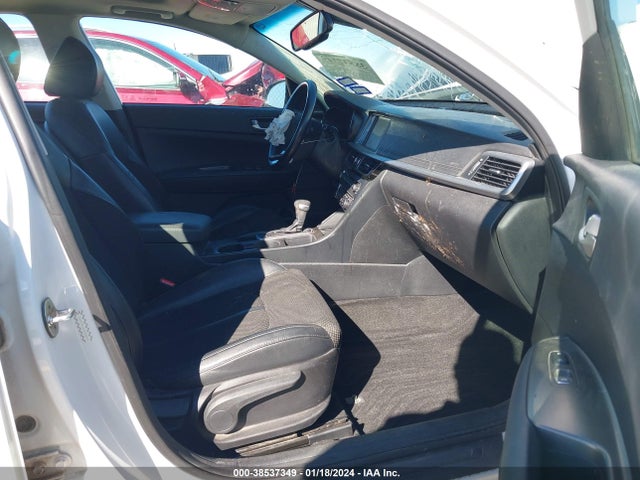 KIA Optima S 2019 5XXGT4L31KG356493 Image 5