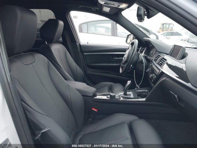 BMW 330e Iperformance 2018 WBA8E1C53JA758702 Image 5
