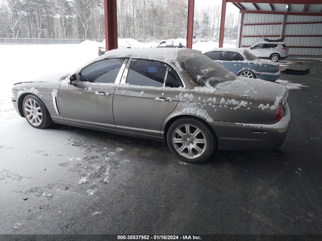 2008 JAGUAR XJ SAJWA71B88SH26399 Photo 2