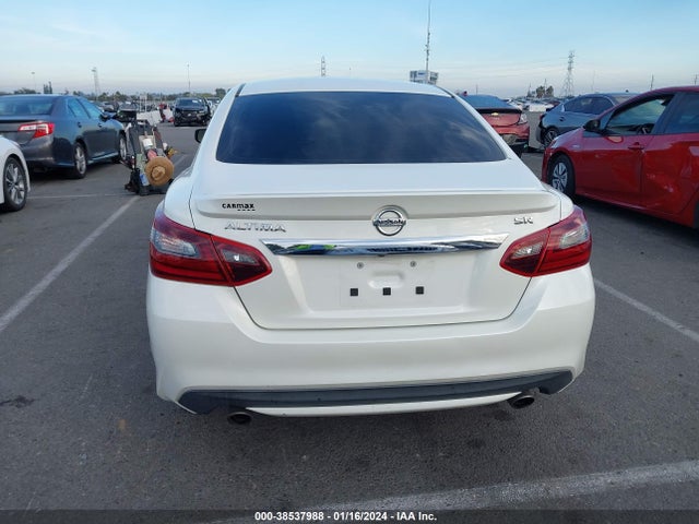 Nissan Altima 2.5 Sr 2017 1N4AL3AP0HC147265 Image 16