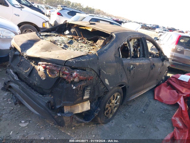 Toyota COROLLA LE 2020 5YFEPRAE9LP128179 Image 4