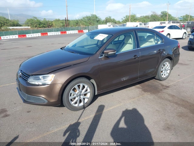 3VWD17AJ5EM355858 Volkswagen Jetta 1.8t Se