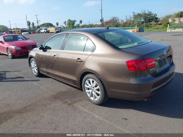 3VWD17AJ5EM355858 Volkswagen Jetta 1.8t Se