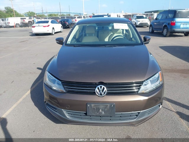 3VWD17AJ5EM355858 Volkswagen Jetta 1.8t Se