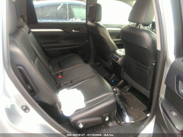 2015 TOYOTA HIGHLANDER XLE V6 VIN: 5TDJKRFH0FS153726