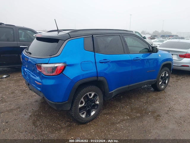 3C4NJDDB4HT668047 Jeep New Compass Trailhawk 4x4