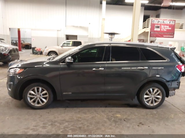 2018 KIA SORENTO 3.3L LX VIN: 5XYPGDA55JG406475