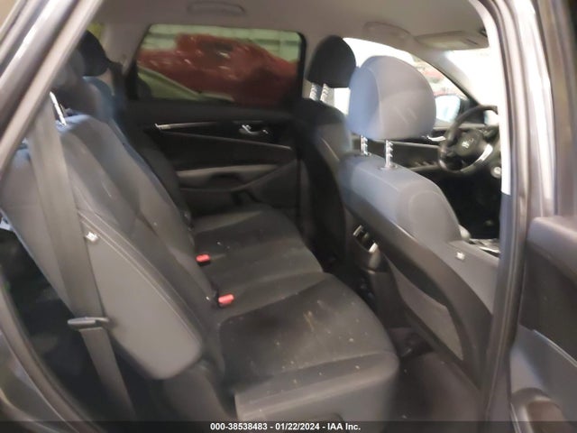 2018 KIA SORENTO 3.3L LX VIN: 5XYPGDA55JG406475